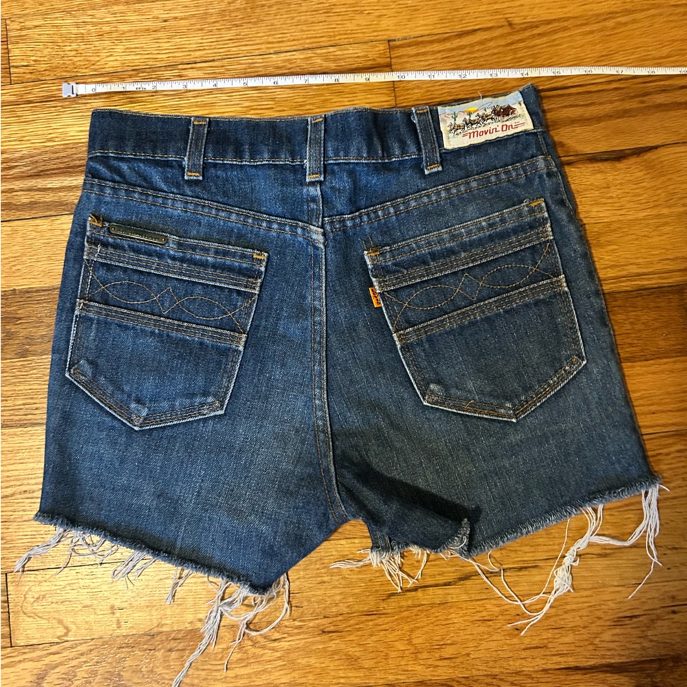 Levi's Vintage Demin Shorts 60s 70s Movin On Embroidered Label Sz 27